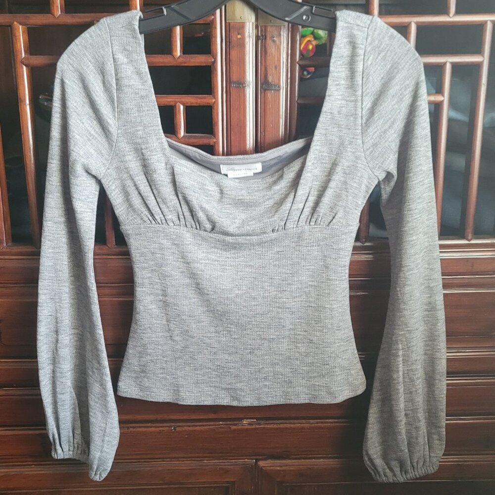 Lovers + Friends grey top